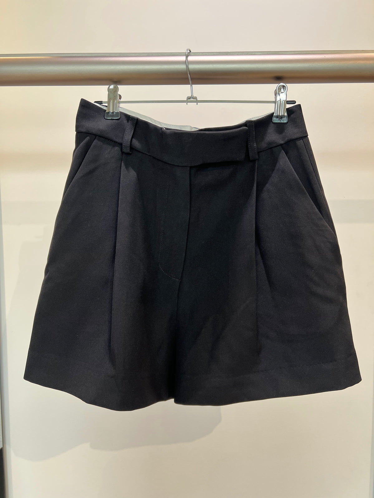 AL Shorts