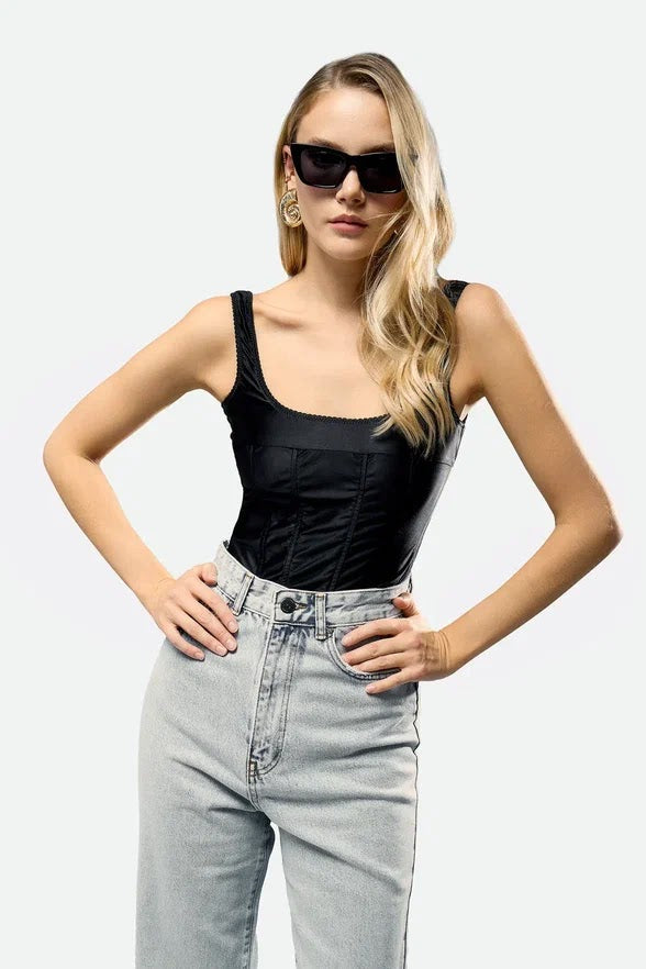 Nova bodysuit black